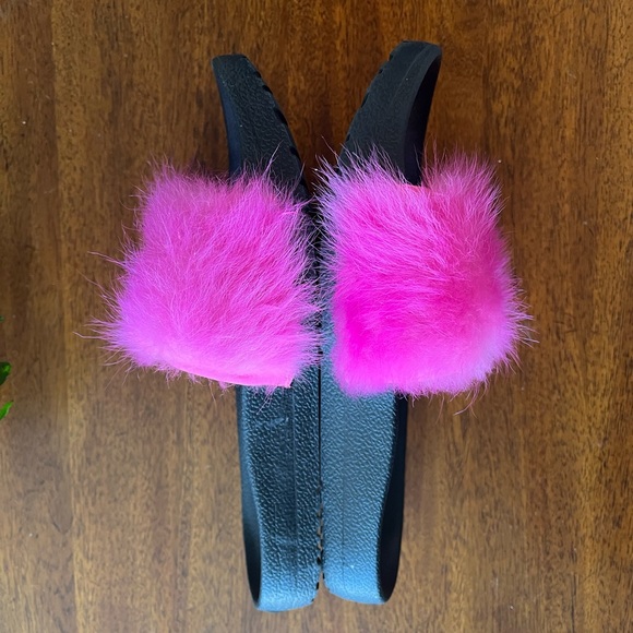 UGG Royale Slide - Picture 6 of 8